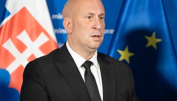 Hakeri infikovali web slovenského ministerstva. Propagovali cez neho thajské online kasína