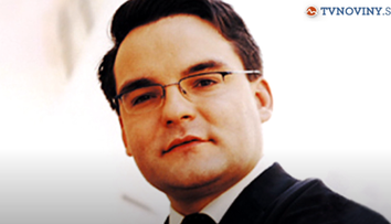 Martin Kvietik, syn známeho herca, je vlastníkom luxusných nehnuteľností. Spájaný je so stranou SNS