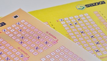 Takú vysokú výhru si roky nepamätajú. Na superjackpot poľujú davy ľudí