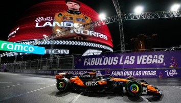 Kráča Norris za premiérovým titulom? V Las Vegas získal ďalšiu pole position, Piastri odštartuje až piaty