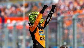 Dlho som takto neplakal. Nový majster sveta dokázal, čo naposledy Hamilton, ďakoval mame a otcovi