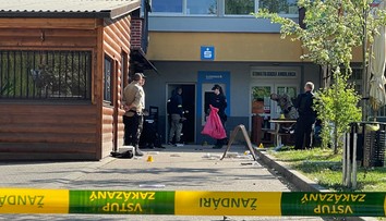 Explózia bankomatu v Trenčianskom kraji. Časti lietali desiatky metrov, páchatelia ušli