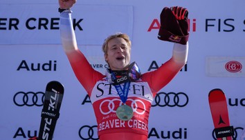 Hviezdny Švajčiar opäť potvrdil svoju dominanciu. V úvodnom zjazde sezóny nedal konkurencii šancu