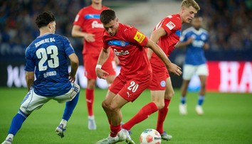 Kaprálik v Nemecku kľúčovým hráčom hneď od začiatku. Proti Schalke bol strojcom víťazného gólu