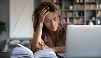 Únava, bolesti svalov či neurologické ťažkosti. Postcovidový syndróm trápi veľké množstvo ľudí