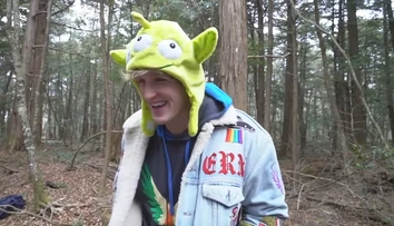 Slávny youtuber to prehnal. Vo videu ukázal mŕtveho človeka a smial sa na ňom