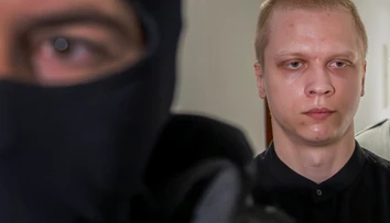 Školy varovali pred jeho správaním. Na súde v kauze útoku na gymnáziu čítali správy o Samuelovi