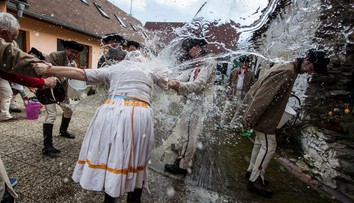 Kuriózne prípady z poisťovní: Veľkonočný pondelok je plný nástrah