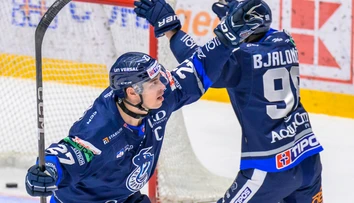 Slovan dostal debakel. Cracknell zahviezdil hetrikom, súboj tímov v kríze zvládla lepšie Nitra