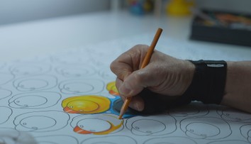 Spadol na úplné dno, skončil vo väzení: Umelec dnes pomáha deťom, jeho obrazy visia u známych osobností