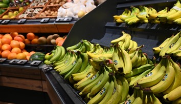 Tesco rozdávalo haldy ovocia zadarmo. Dôvod by ste určite neuhádli