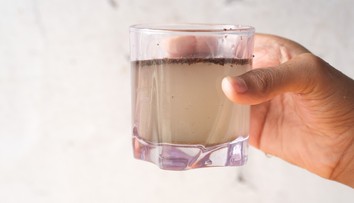 Košičanom tečie z kohútikov žltá voda. Vodári objasnili, v čom je problém