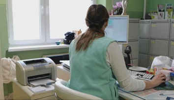 Slováci vyťahujú peňaženky u lekárov. Na Slovensku nemáme bezplatné zdravotníctvo, tvrdí analytička