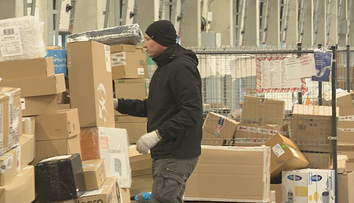 Balíkov je rekordne veľa. Blíži sa posledný termín na doručenie do Vianoc