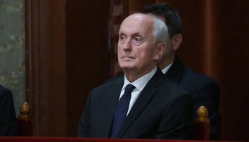 Maďarský parlament zvolil za prezidenta Andrása Baku