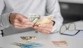 Nepríjemné porovnanie dôchodkov Slovákov. Zo súm, ktoré berú v iných krajinách, sa vám zatočí hlava