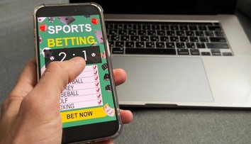 Na obľúbenej zábavke prichádzajú mladí muži o desaťtisíce eur. Lákavé hry sú mimoriadne návykové