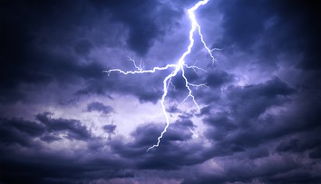 Vedci popísali dva megablesky. Uviedli ich čas aj dĺžku