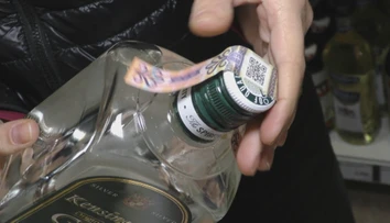 Od januára sa na Slovensku môže predávať alkohol vo fľaši len s novou kontrolnou známkou