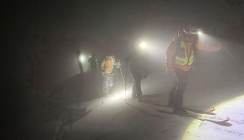 Mladí turisti uviazli v mrazivej pasci Tatier. Hore sa mení každý krok na boj o život, varujú záchranári