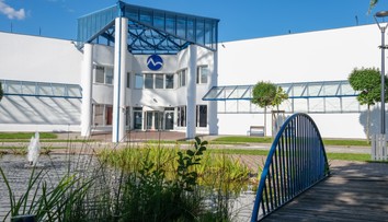 Kedysi symbol večerného pokoja, dnes fenomén. Dvadsiaty prvý november patrí televízii