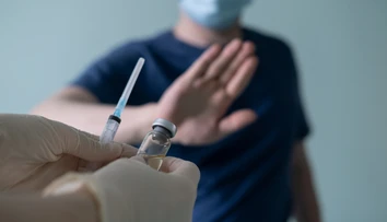 Očkovanie proti covidu rozhádalo mnohé rodiny. Čo robiť, ak blízki odmietajú vakcínu?