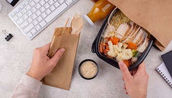 Za obedy platíme viac, no máme ich menej. Dve tretiny ľudí dostávajú len minimálne stravné