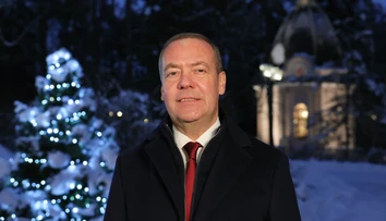 Medvedev tvrdí, že po Madurovi môže rovnaký osud postretnúť aj Zelenského. V bezpečí vraj nie je ani Merz