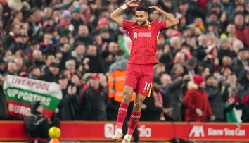 Dúbravkov Newcastle čaká vo finále dosiaľ najlepší tím sezóny. Tottenham nemal žiadnu šancu