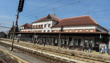 Mimoriadna udalosť na železnici v Kútoch. Nákladný vlak prešiel návesť „Stoj“