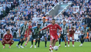 Premier League: Liverpool v infarktovom závere zachraňoval remízu. Manchester City v nadstavení dovŕšil obrat