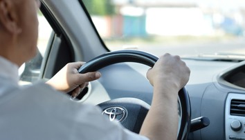 Európska krajina prišla s prevratnou novinkou. Kto odovzdá vodičák, dostane 25 000 eur