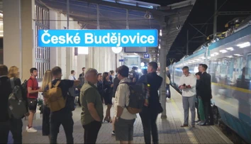 Cestujúci vlakom ušetria vzácne minúty. Dôležitá dopravná tepna u susedov sa dočkala revolúcie