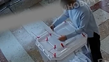 VIDEO: Zábery sú veľavravné. V ruských voľbách sa podľa analytikov mohla zmanipulovať asi tretina hlasov