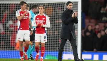 Arsenal nemal sebemenší problém postrážiť si postup. Šanca na titul v Lige majstrov naďalej žije