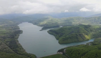 Desaťročia sa boja, že ich obec zatopí priehrada. „Psychicky nás tým terorizujú,“ hovorí starostka