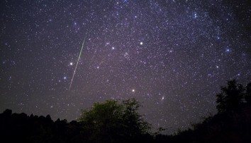 Noc plná prianí. Na oblohe zažiari meteorický roj Lyríd