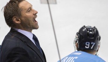 Slovan podľahol doma Jokeritu.  Na play off stráca stále 16 bodov