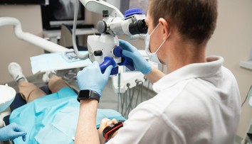 Pozor na nelegálne zubné ambulancie. Vieme, ako si overiť, či má lekár oprávnenie a registráciu