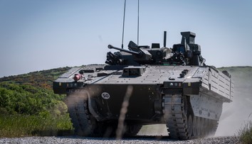 Šesť miliárd môže skončiť v koši. Malo to byť najmodernejšie bojové vozidlo Európy, no sa stalo nočnou morou posádky