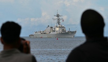 Demonštrácia sily Pentagónu: Americký torpédoborec zakotvil neďaleko pobrežia Venezuely