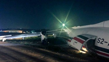 Ďalšia desivá nehoda. V Barme sa lietadlo pri pristávaní rozbilo na kusy, 17 ľudí skončilo v nemocnici