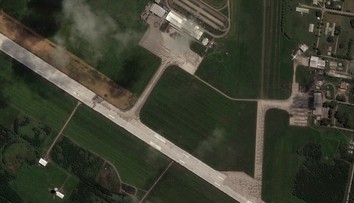 Z letiska na Tonge odpratali sopečný popol. Už môže prijímať lietadlá s humanitárnou pomocou