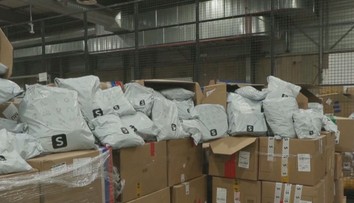 Francúzi vyhlásili vojnu čínskemu gigantu. Colníci prehľadávajú státisíce balíčkov a online objednávky pozastavili