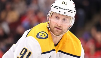 VIDEO: Stamkos si ukončil dlhé bodové suchoty skvelým výkonom. Dosiahol na jubilejnú métu