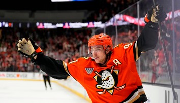 Minnesota a Anaheim postúpili do druhého kola play off NHL