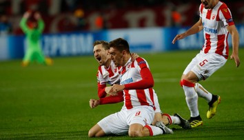 VIDEO: Crvena zvezda oslavuje veľmi cenný triumf, Pavkovov druhý gól je exkluzívny