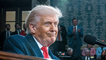 Amerika je silnejšia než kedykoľvek predtým, vyhlásil Trump v najdlhšom prejave o stave únie