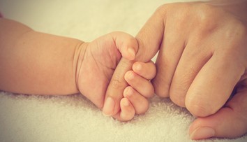 Obľúbená herečka porodila v 47 rokoch: Aj druhé tehotenstvo tajila