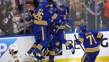 VIDEO: Buffalo otočilo duel za päť minút a zažilo víťazný návrat do play-off. Utah si na triumf musí počkať